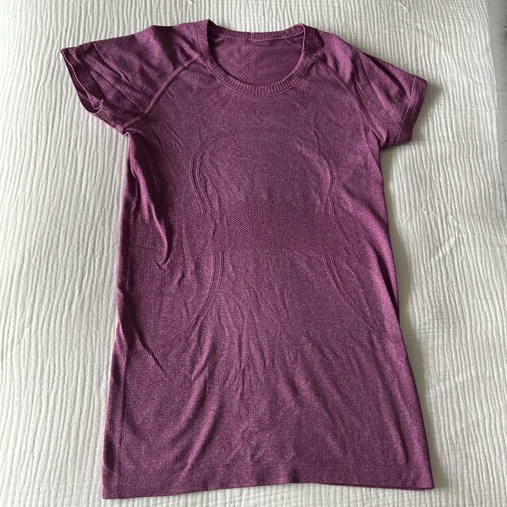 Swiftly Tech Short-Sleeve Shirt 2.0 Hip Length